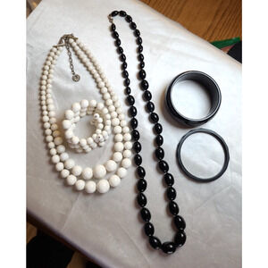 Necklace Bangle Bracelets 5 Pc Lot Vtg Black White Beaded Minimalist Deco 90s